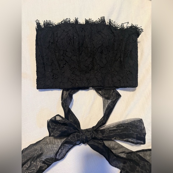 Lovers + Friends Antoinette Lace Strapless Top with Black Bow Tie Small - Picture 6 of 9